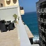아파트 Mida 3-bedrooms Penthouse With Sea View 슬리에마