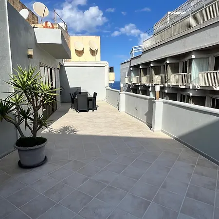 Lägenhet Mida 3-bedrooms Penthouse With Sea View Sliema