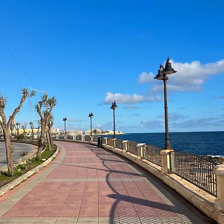 Mida 3-bedrooms Penthouse With Sea View Sliema