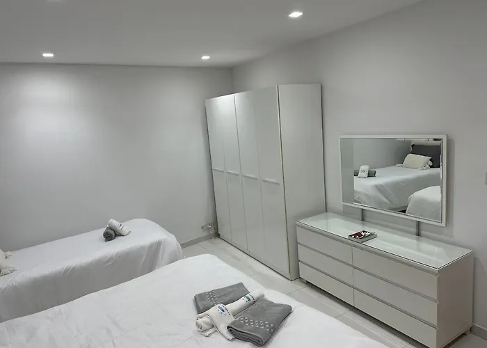 Mida 3-bedrooms Penthouse With Sea View